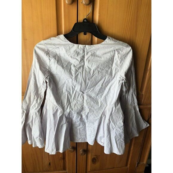 Romeo & Juliet Couture Medium Deep V Neck Blouse Bell Sleeves Multicolor NWT NEW - Picture 4 of 10